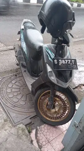 Mio 2010 MJK ss lenkap