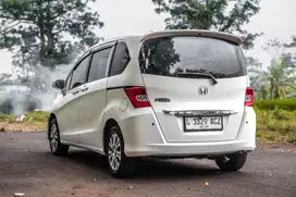 Honda Freed 2012 Bensin