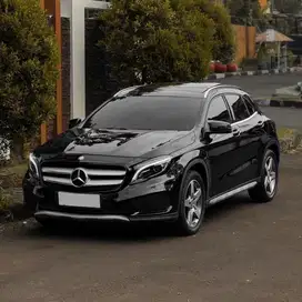 (CASH) Mercedes Benz GLA200 AMG 2016