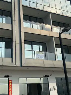 Rukan Mega Kuningan PIK2 Sebelah Patung Naga