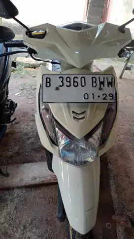 jual cepat beat 2014.kondisi suratkomplit,pajak hidup panjang.mesin h