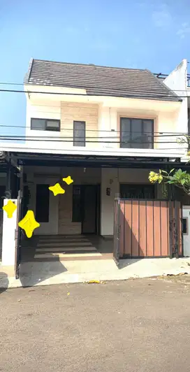 Rumah CANTIK  2 lantai di NUSALOKA , BSD - Furnished