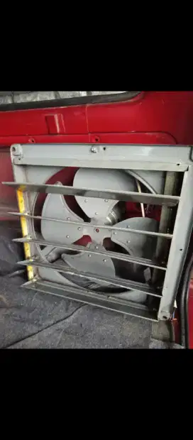 Dijual kipas heksos bahan besi 16 in merek KDK