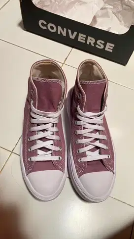 Sepatu Converse CSAT High