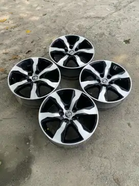 JUAL ATAU TT VELG ORIGINAL VENTURER R17 MULUSSS