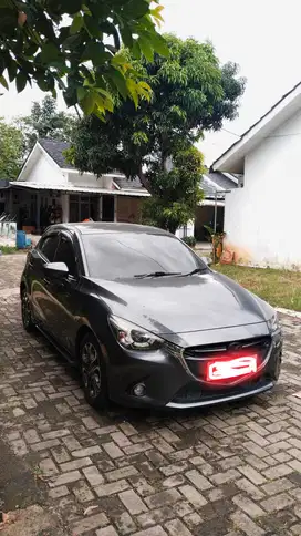 Mazda 2 Skyactive Tipe R Tahun 2015