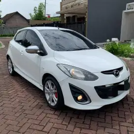 Mazda 2 Hatchback R 2010 AT