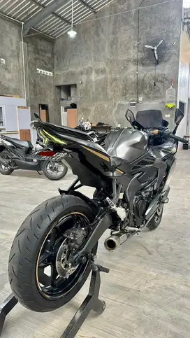 Zx25r Low kilometer