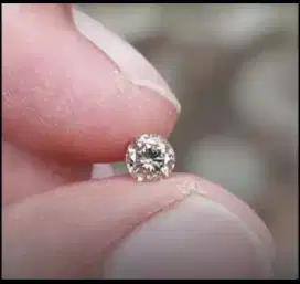 Berlian 0.17carat non memo butuh uang nego ditempat