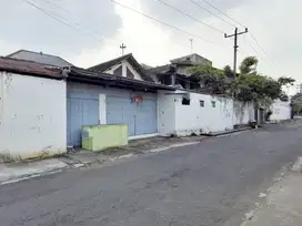 Rumah lawasan solo kota dekat pusat niaga hotel dan pasar jongke