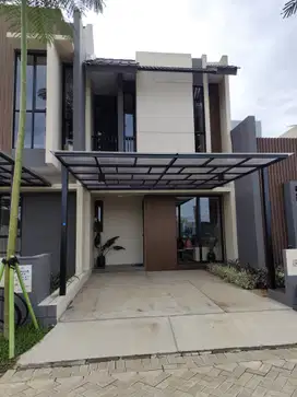 Rumah 2  lantai siap huni tahun ini dekat stasiun kereta new jatake