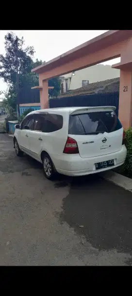 Jual Grand Livina 2011 XV AT