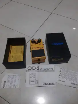 Efek gitar Boss 0D3