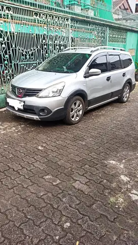 Nissan Grand livina 2014 Bensin