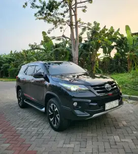FORTUNER VRZ TRD SPORTIVO AUTOMETIC TAHUN 2019