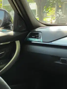 Kayak mobil baru! KM 10ribu! BMW F30 330i 2016 LCI