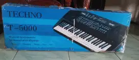 Keyboard T-5000 bekas