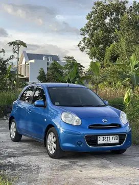 Nissan march 2012