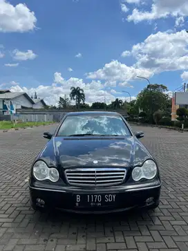Mercedes-Benz C240 2007 Bensin Elegance Sunroof A/T