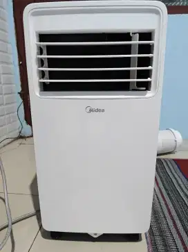 AC Portable Midea 1/2 PK