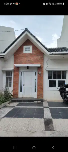 MURAH Rumah Di Sariwangi lingkungan Cozy