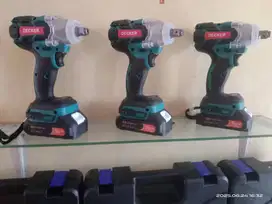 IMPACT WRENCH DECKER