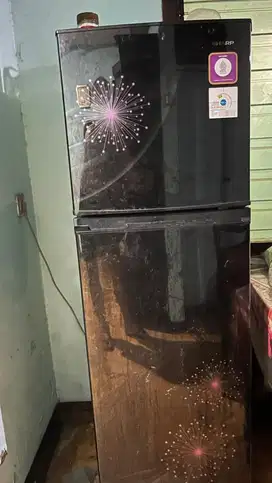 Kulkas 2 pintu merk Sharp