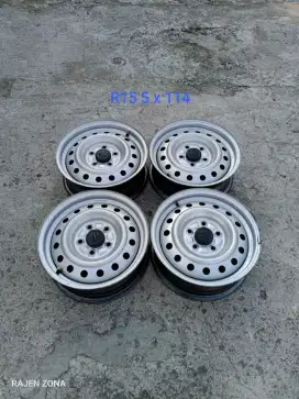 Oem kaleng SUZUKI ERTIGA R15 pcd 5 x 114 lebar 5,5 off -/+ 45