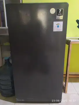 KULKAS 1 PINTU SHARP ( BISA NEGO )