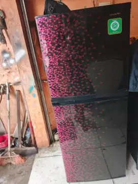 Kulkas 2 Pintu merk Sharp Normal
