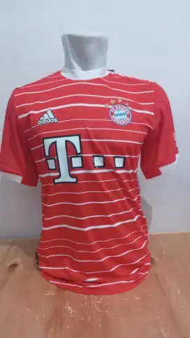Baju bola munchen ukuran L