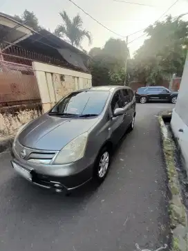 Nissan livina matic