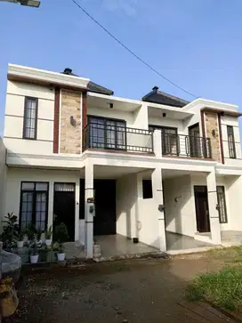 Desain Bali fasilitas modern di perbatasan Cibubur Jakarta Timur