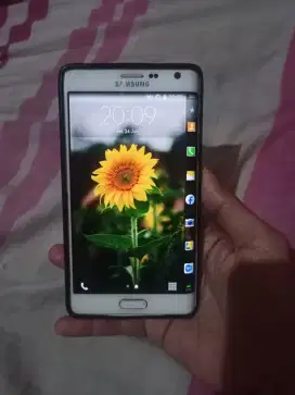 Samsung Note Edge Layar Lengkung