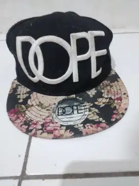 Topi pria bekas kondisi mulus