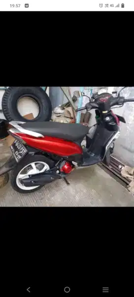 Yamaha mio j 2012 merah putih