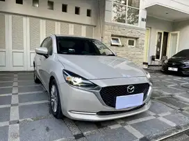 KM12rb! Mazda 2 Sedan AT 2022 Platinum Quartz mettalic
