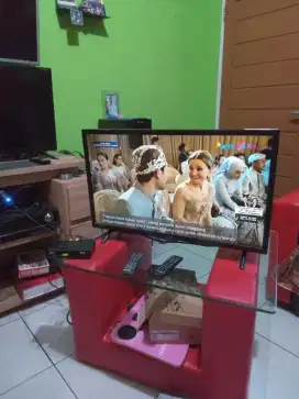 TV LG 32 INCI MASIH OK