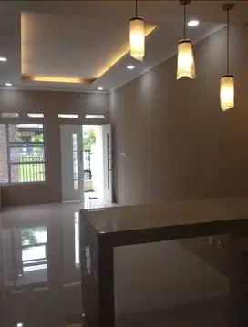 Rumah Renovasi Depan Taman Nusa Loka BSD city