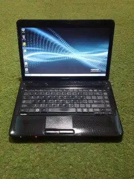 Laptop Toshiba Core i3 No Minus