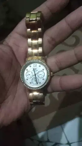 Monggo di jual jam tangan swiss army siap pakai