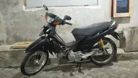 Suzuki shogun 2002
