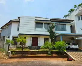 Dijual rumah mewah furnished LT 969 LB1000 di kemang pratama regency
