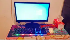 PC AMD A8-7680 Radeon R7 Window 10 Pro Full set