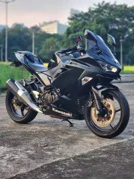 Kawasaki Ninja 250 FI Black