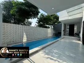 Rumah Mewah Hook Plus Swimming Pool di Kebayoran Symphony FM-14986