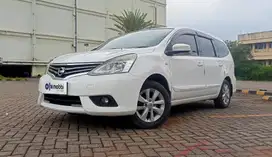 TDP 5,JT Nissan Grand livina 1.5 XV Bensin-MT Putih 2015