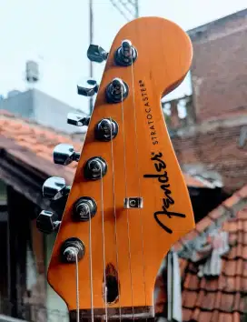 Gitar Fender Ori Indonesia