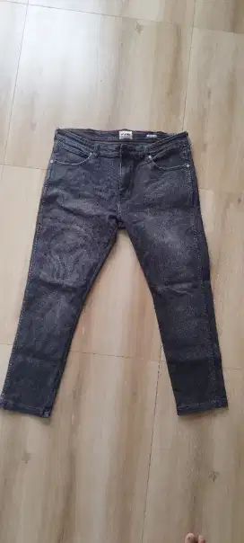 Celana jeans wrangler
