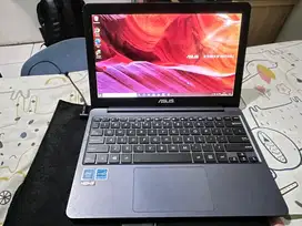 Laptop Asus Vivobook